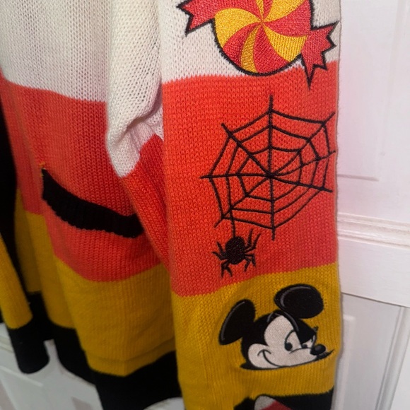 Disney Her Universe Halloween Cardigan size 1 (14-16 plus size) - Picture 6 of 8